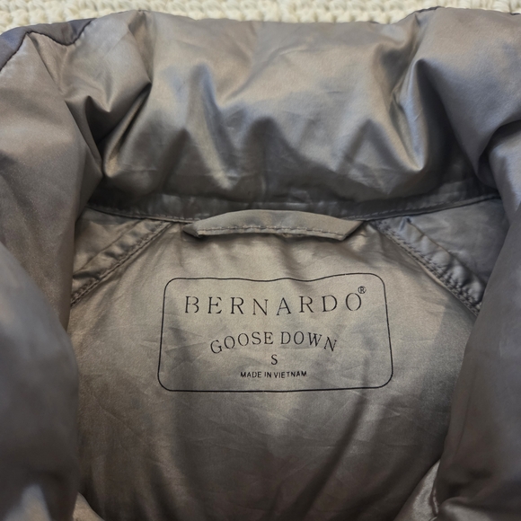 Bernardo Quilted Puffer Vest in Charcoal Gray/Silver - Picture 2 of 5